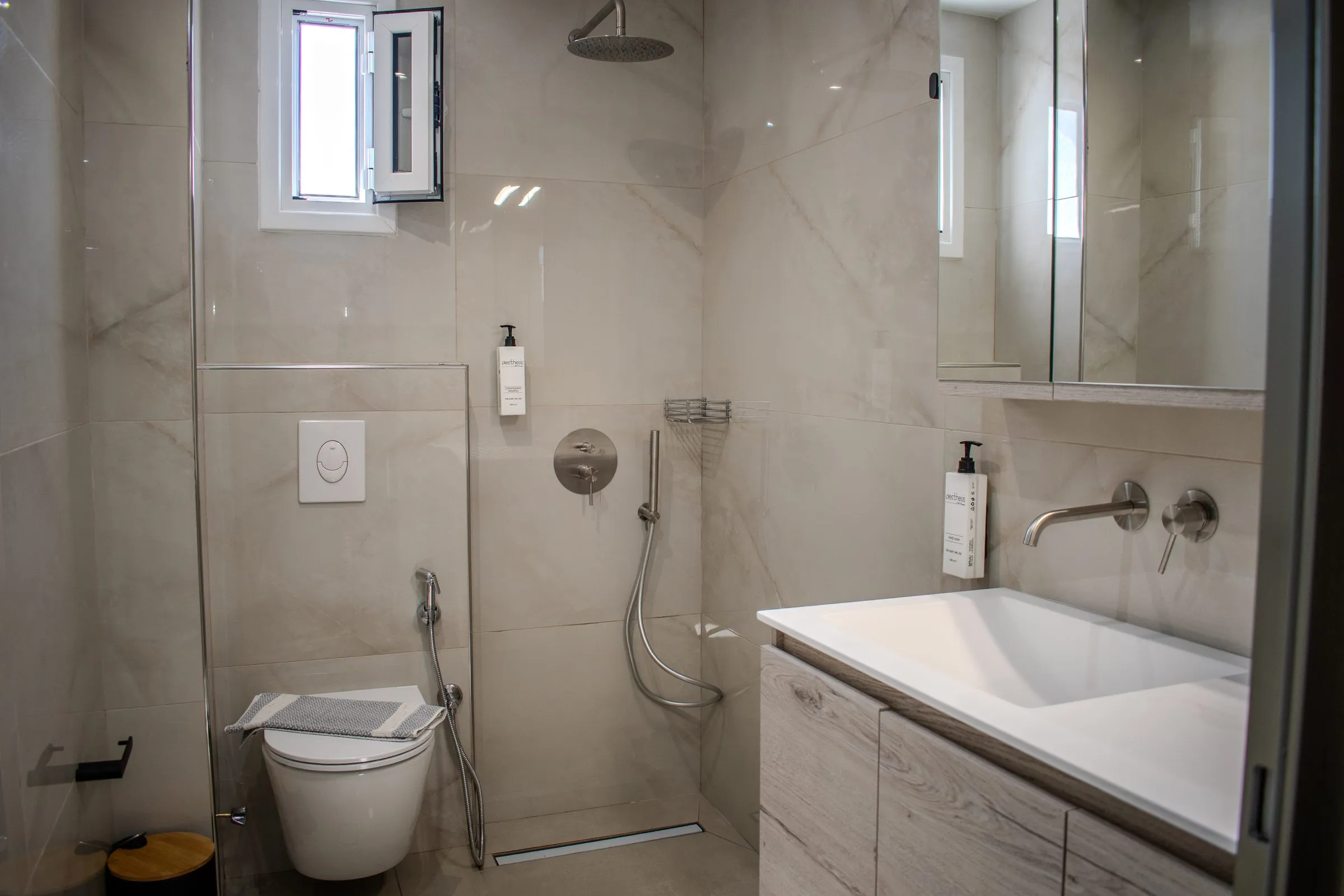 La Fleur Apartments, Skiathos